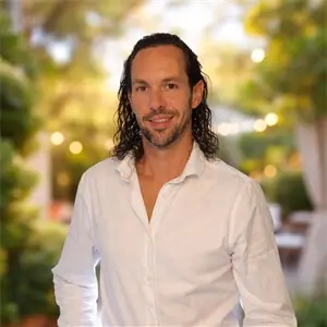 Christopher votre conseiller matrimoniale Unicis Bourges
